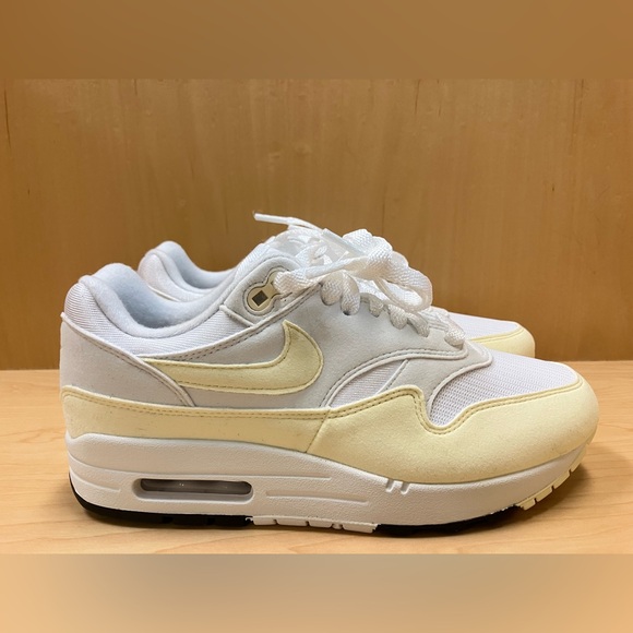 Nike Air Max 1
White Alabaster (Women's) - Picture 5 of 8
